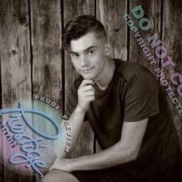 Meet your Posher, Chad - Picture 1 of 1